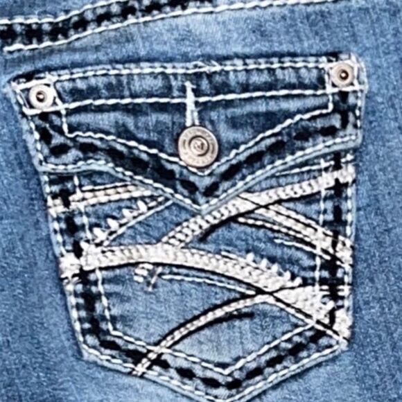 Maurice’s Embellished Mid Rise Jeans Size 5/6 31x31 #9 - Picture 5 of 6